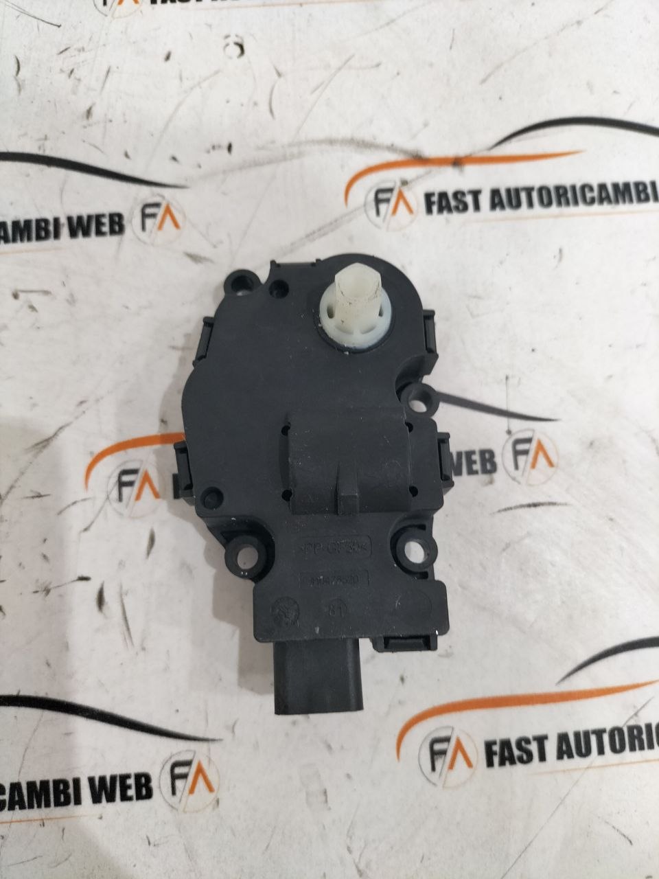 Motorino scatola riscaldamento attuatore aria Mercedes classe E W212 412650750 2 photo_4_2026-04-07_18-49-43
