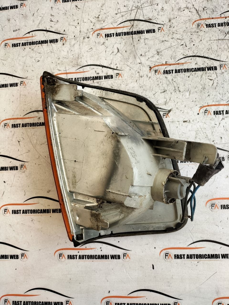 Freccia anteriore sinistra sx Mercedes-Benz classe E W124 2 photo_2_2026-05-22_09-24-59