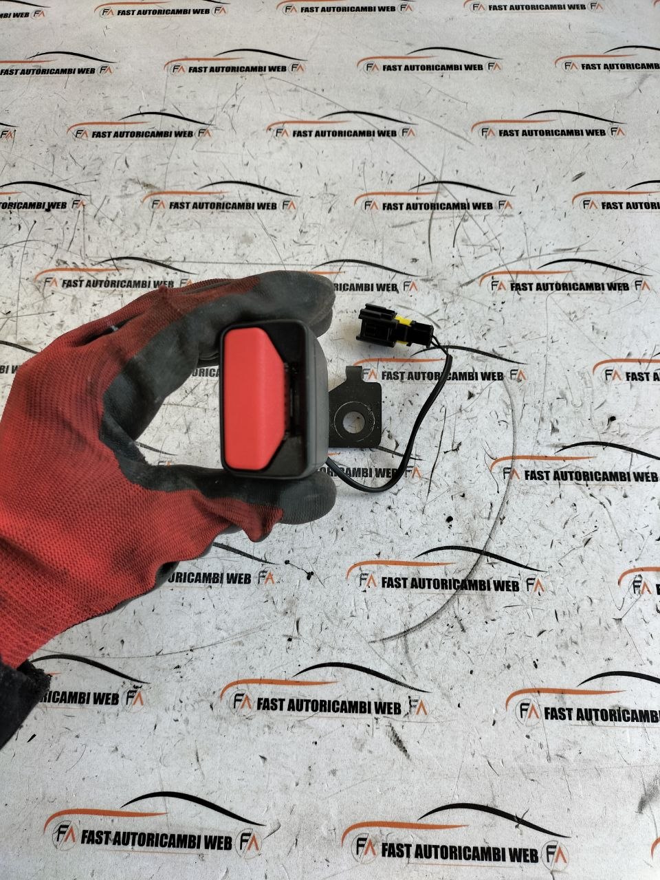Kit attacchi cinture di sicurezza posteriore Maserati Ghibli 670019316 10 photo_2_2026-05-22_10-16-28