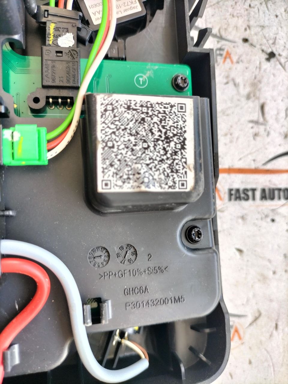 Plafoniera luce interna Jaguar E-pace X540 M9C3-15K609-AA 5 photo_6_2026-05-23_09-38-48