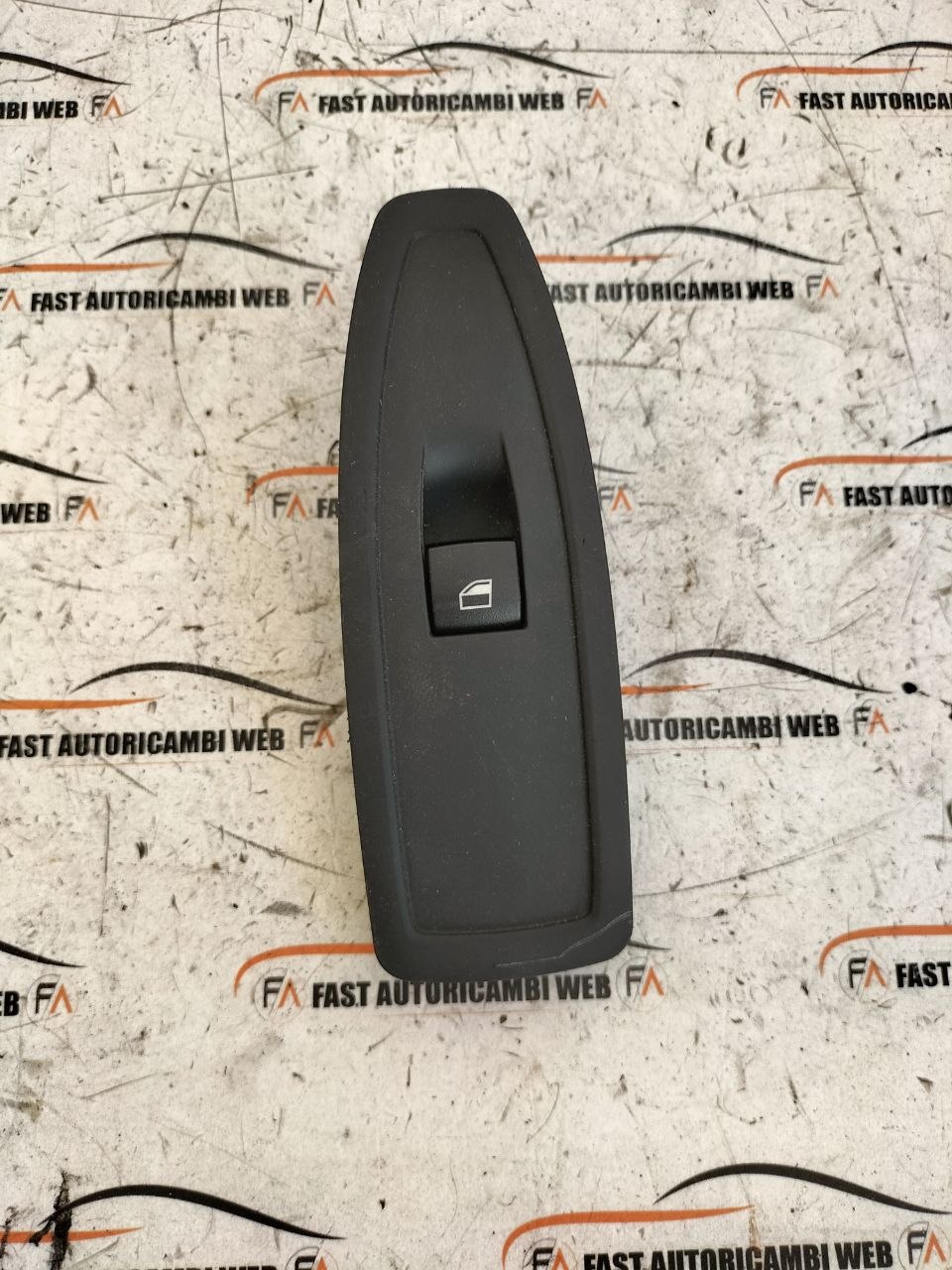 Pulsante alzacristalli anteriore dx BMW Serie 1 F20 728383505 1 photo_1_2026-06-09_18-03-23