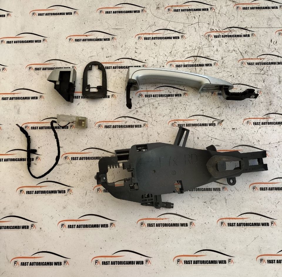 Kit maniglia posteriore destra BMW X5 E70 E9XR11 2 photo_2_2026-06-09_16-57-18