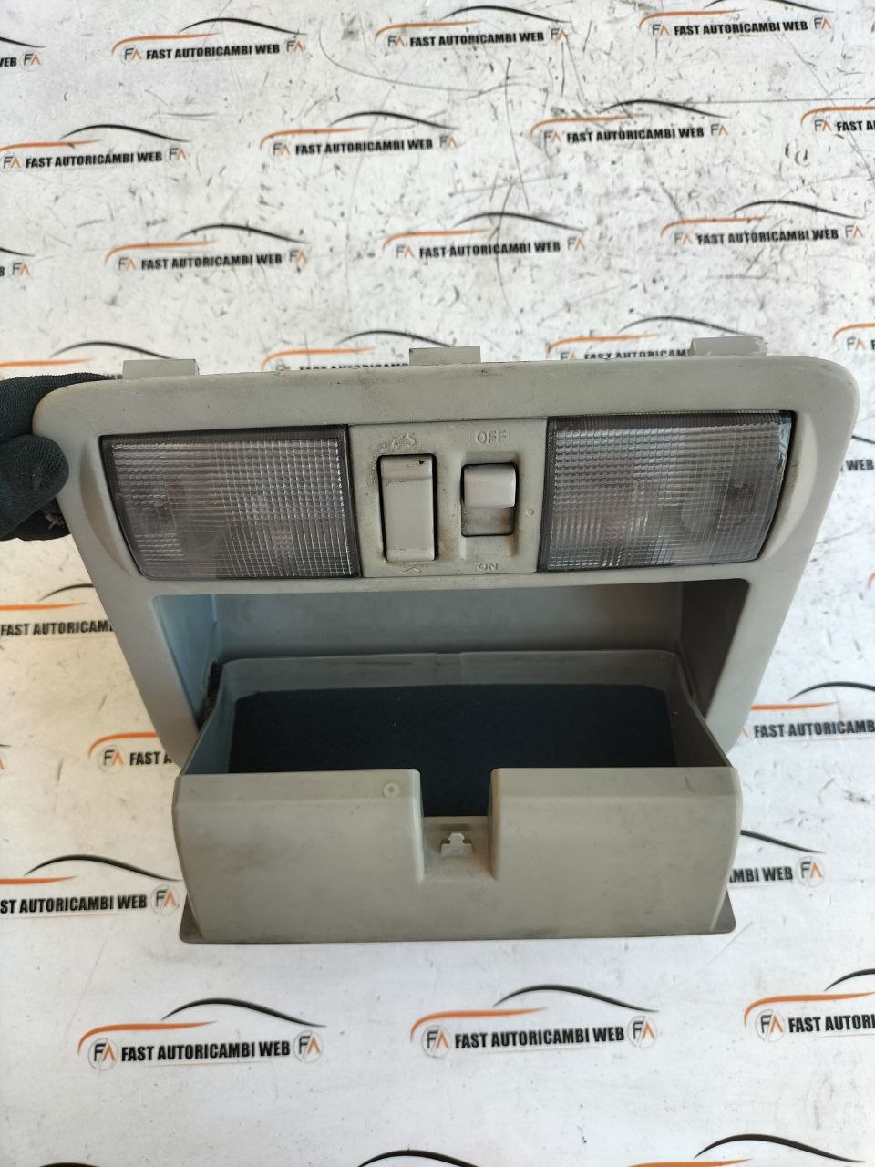 Plafoniera luce interna Nissan Navara D40 26430EB411 2 photo_2_2026-06-18_10-05-39
