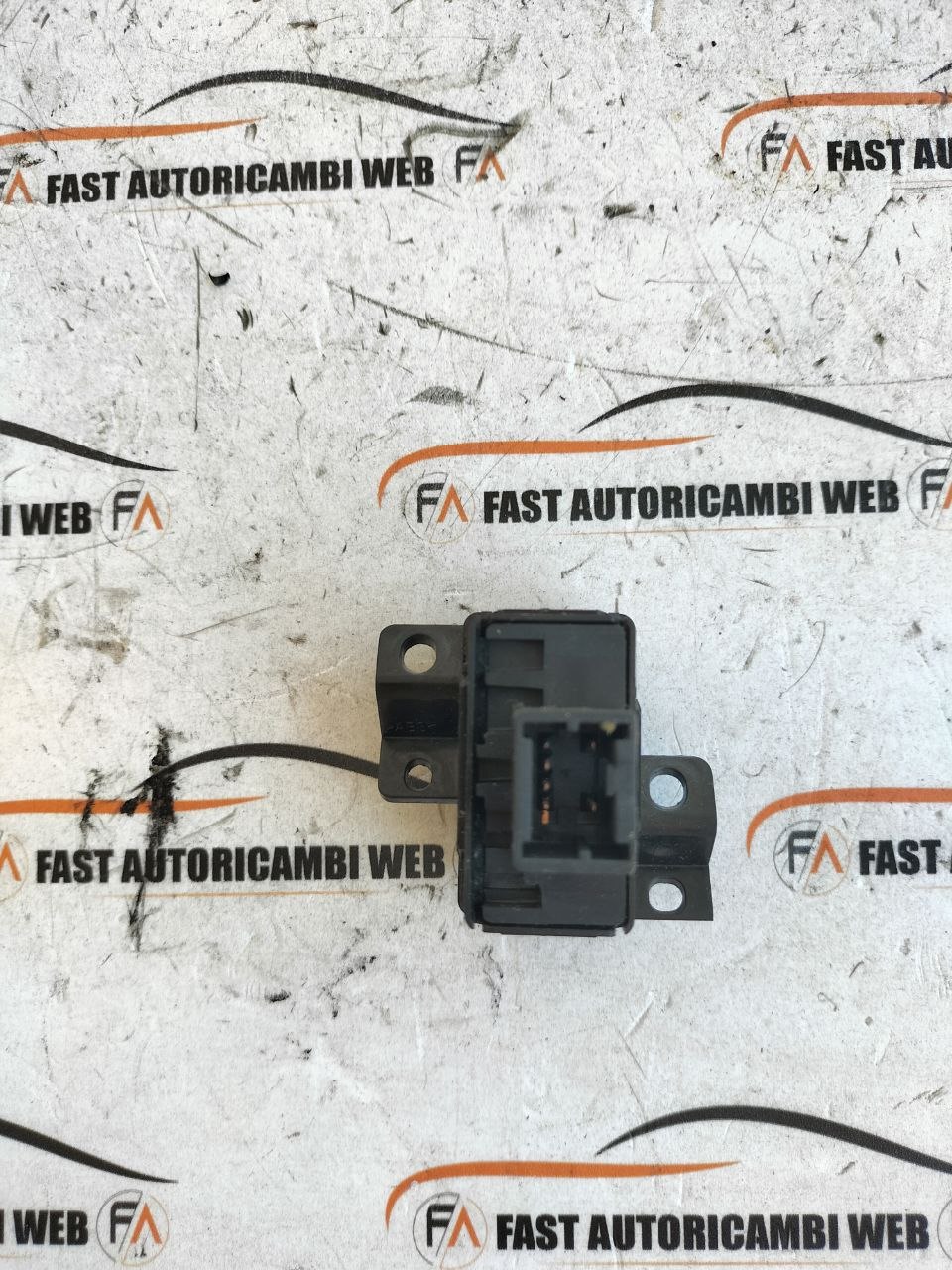 Interruttore preriscaldamento motore Nissan Pathfinder 2 photo_3_2026-06-11_12-05-54