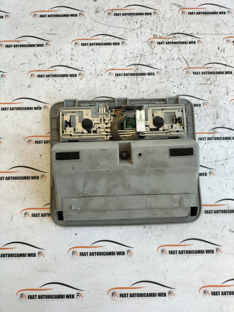 Plafoniera luce interna Nissan Navara D40 26430EB411 3 photo_3_2026-06-18_10-05-39