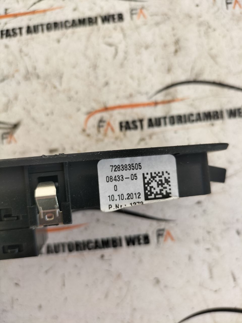 Pulsante alzacristalli anteriore dx BMW Serie 1 F20 728383505 4 photo_4_2026-06-09_18-03-23