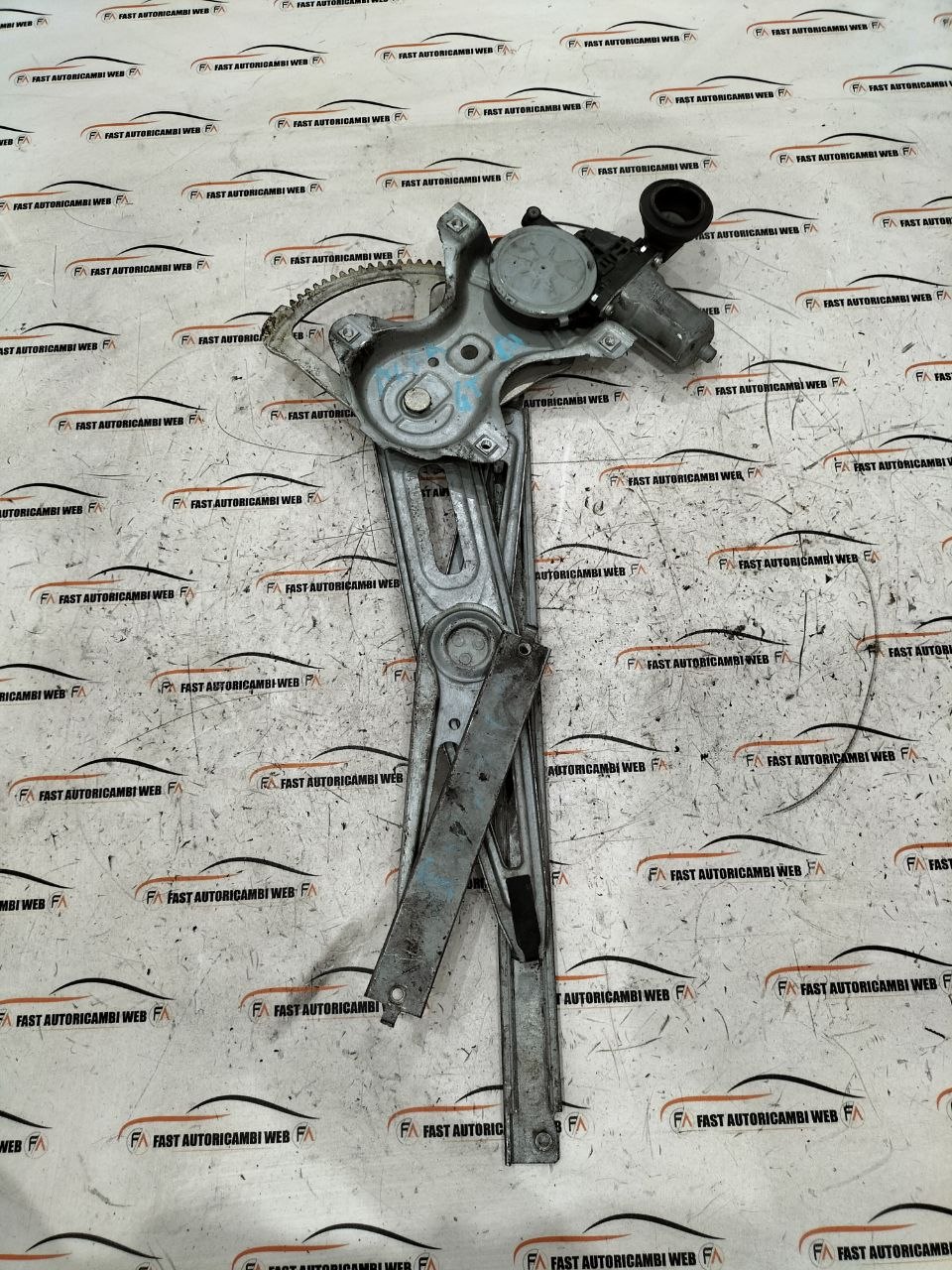 Meccanismo alzacristalli anteriore dx Toyota Rav 4 262100-2330 1 photo_1_2026-07-23_18-37-38