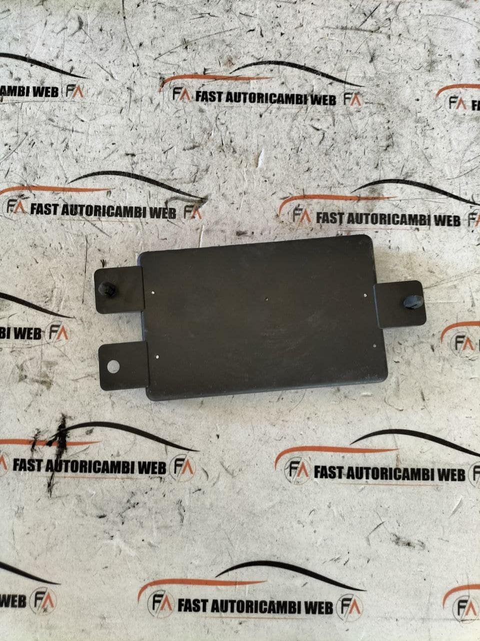 Centralina amplificatore antenna Porsche 911 997 99764712400 2 photo_3_2026-07-03_17-23-20