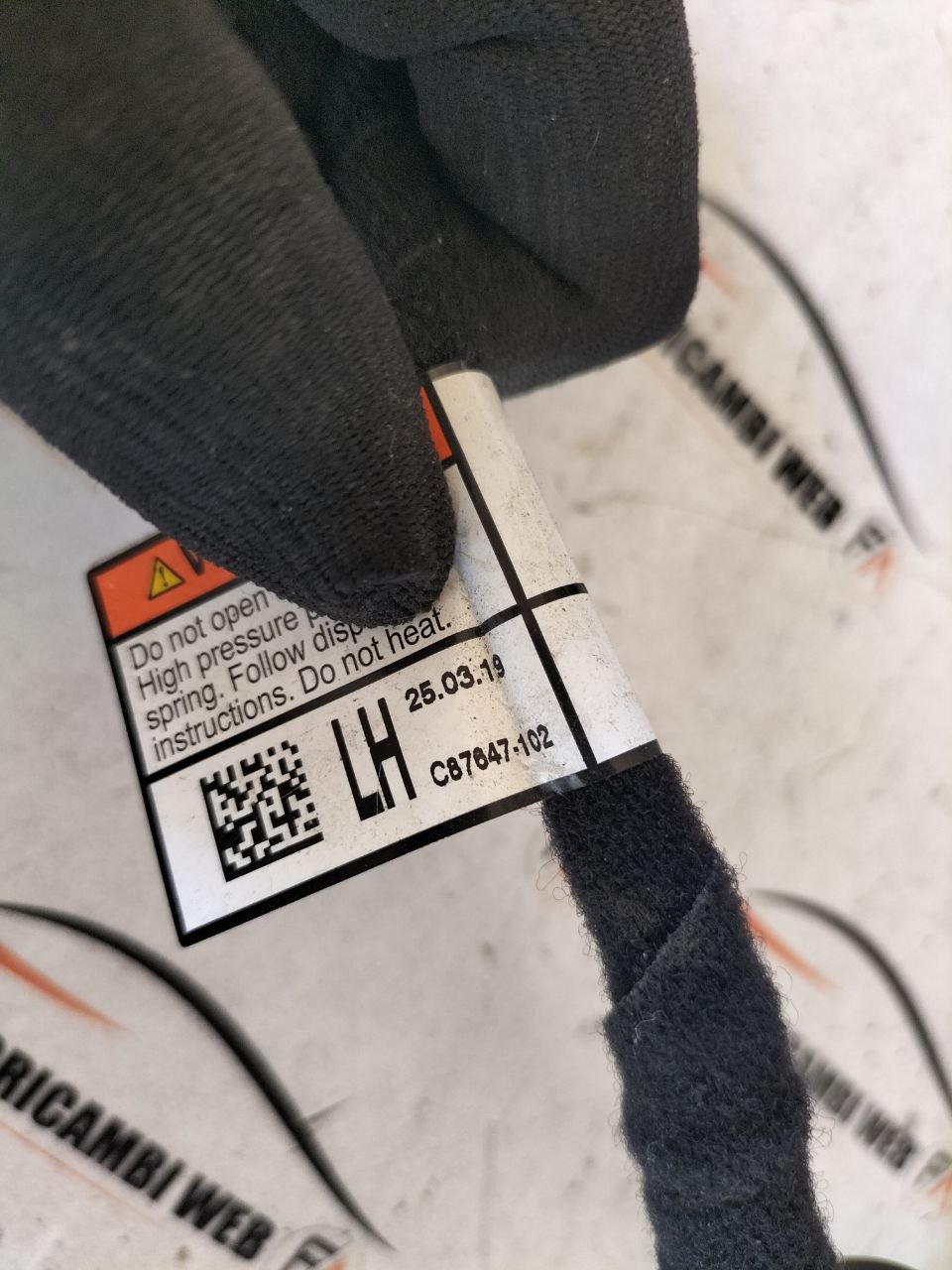 Pistone portellone posteriore Discovery Sport L550 FK72-70355-AK 3 photo_4_2026-07-06_16-49-45