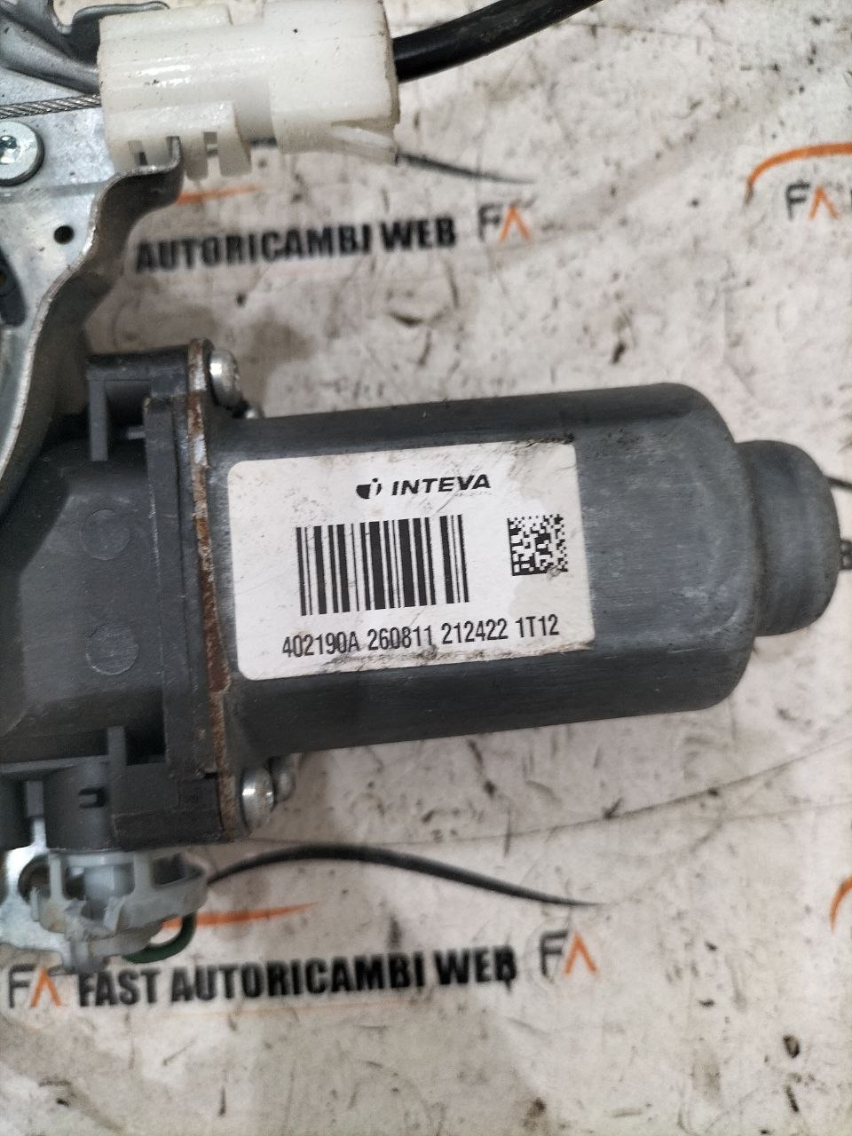 Meccanismo alzavetro posteriore dx Nissan Qashqai 402190A 3 photo_4_2026-07-23_20-17-35
