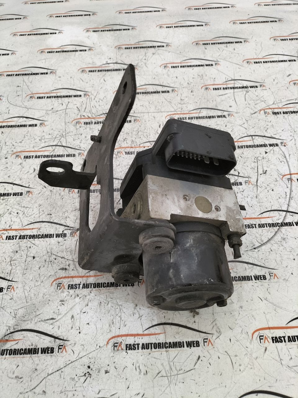 Centralina pompa ABS Kia Rio 1° serie 95610-FD330 1 photo_1_2026-08-21_18-49-37