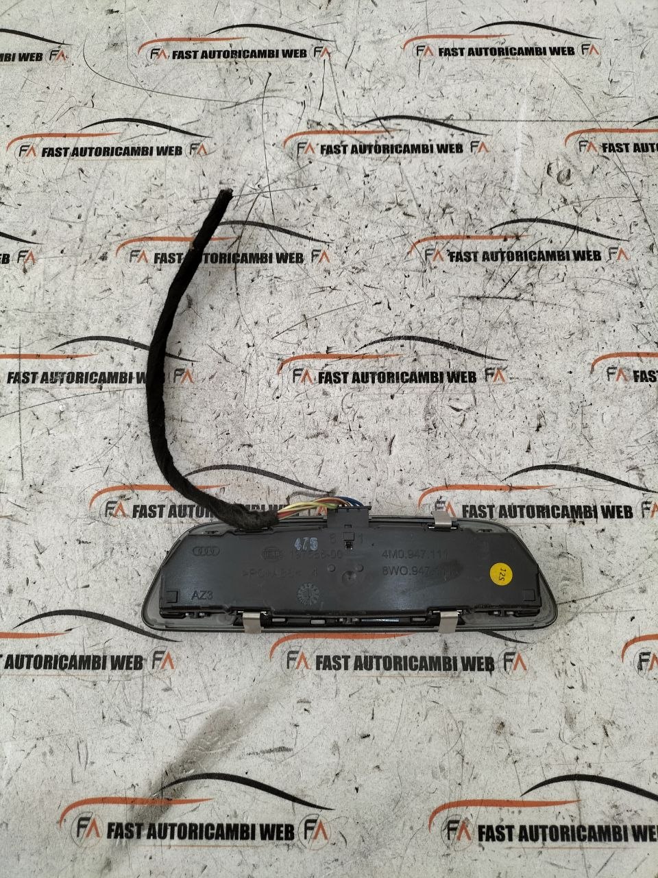 Plafoniera luce interna posteriore Audi A4 S4 B9 4M0947111 2 photo_2_2026-08-17_11-41-54
