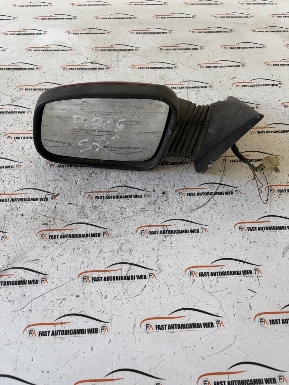 Specchietto retrovisore sinistro Peugeot 306 E6 008337 1 photo_1_2026-09-14_11-21-04